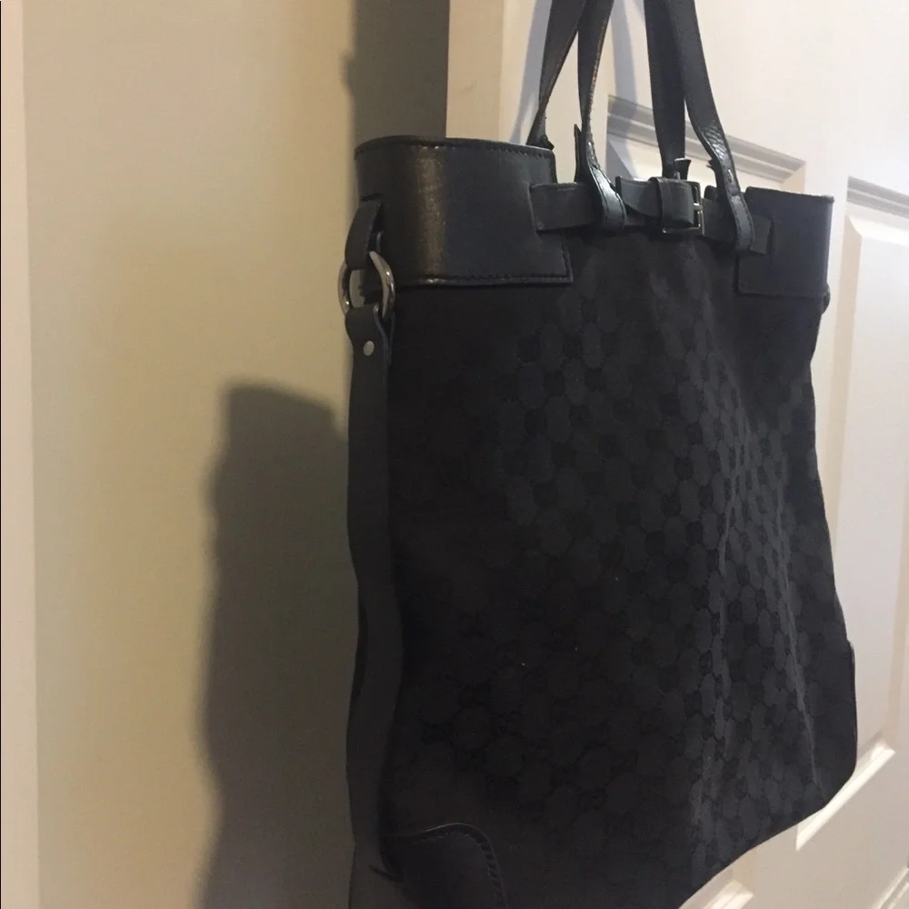 Authentic Gucci Black Leather Tote Laptop bag